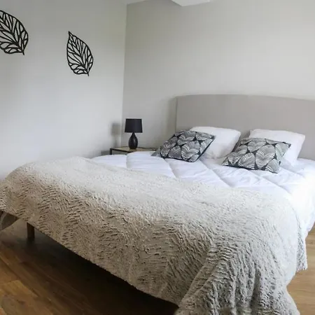 Domaine Des Marronniers Holiday home Tourtrol