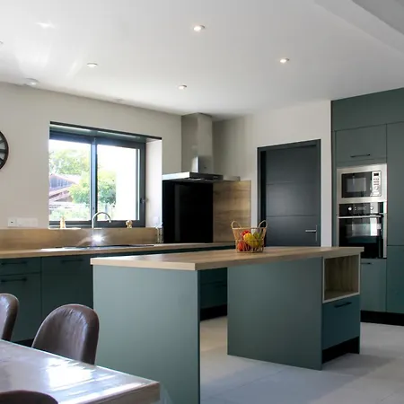 Holiday home Domaine Des Marronniers Tourtrol