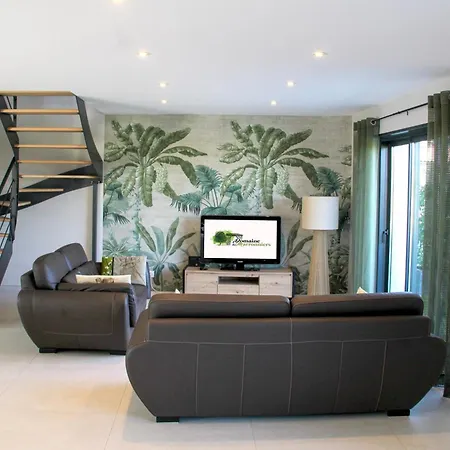 Holiday home Domaine Des Marronniers Tourtrol