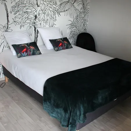 Domaine Des Marronniers Holiday home Tourtrol